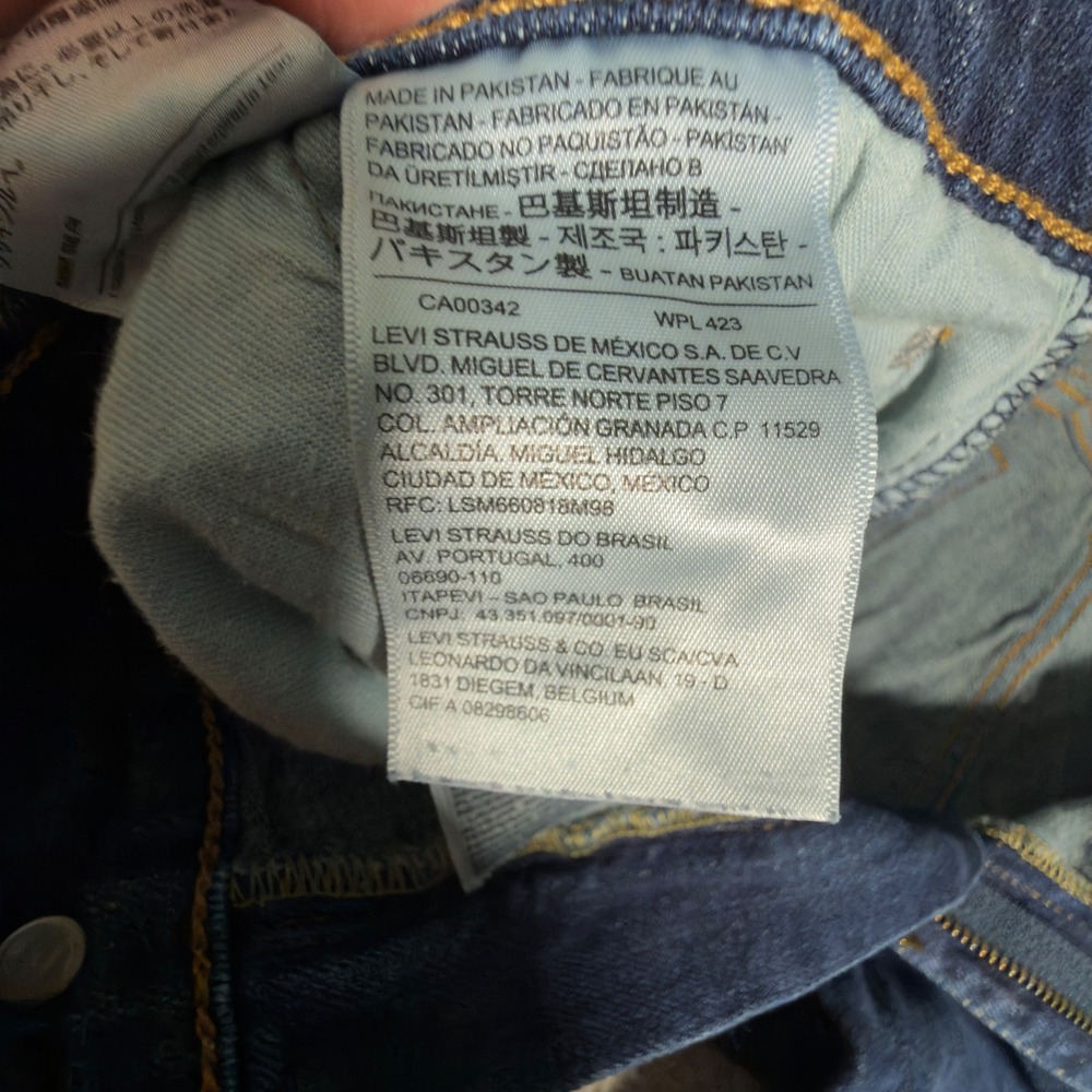 Levi's Jeans Mens 38x29‎ Dark Wash Blue Excellent Straight Leg Stretch Denim - Picture 9 of 12